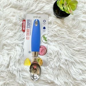 New with tags STAINLESS STEEL ICE-CREAM SCOOP. Silicone easy grab & grip handle